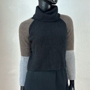 360 Cashmere Tricolor Turtleneck Sweater